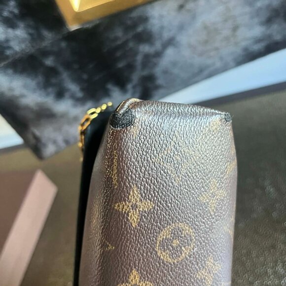 Louis Vuitton Pallas Chain Shoulder Bag Monogram Canvas and Calfskin - Black - Picture 11 of 12